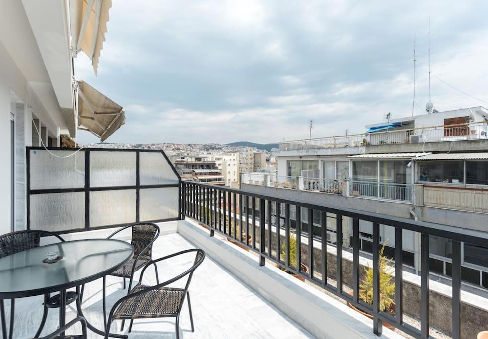 Penthouse In The Center Appartamento Salonicco